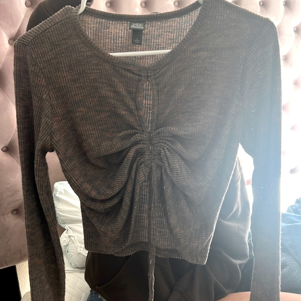 Long Sleeve brownish grey sweater that ties in the front